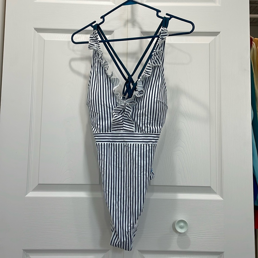 Women’s - Cupshe One Piece Bathing Suit - NWT - Size XL